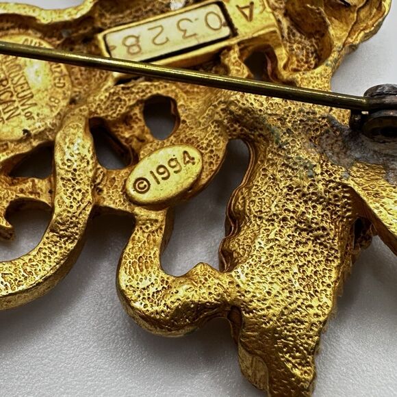 Vintage Museum of American Folk Art Angel Trumpeting Brooch Gold Tone Enamel - Picture 10 of 15